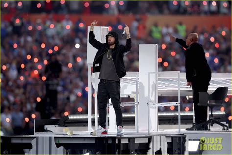 NFL Responds to Eminem Kneeling During Super Bowl Halftime Show: Photo ...