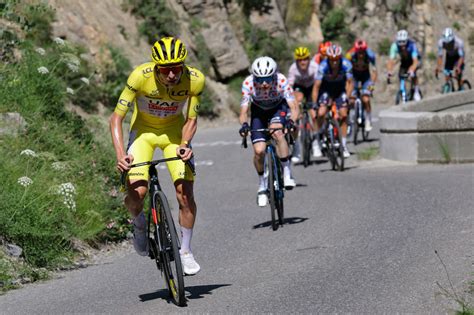 Tour De France Richard Carapaz Climbs To Stage Solo Victory As