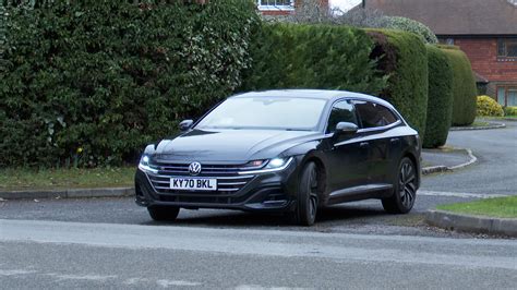 VOLKSWAGEN ARTEON SHOOTING BRAKE 1 4 TSI EHybrid R Line 5dr DSG Lease Deals