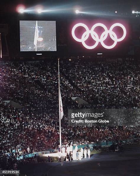 33 1996 Summer Olympics Closing Ceremony Photos And High Res Pictures Getty Images