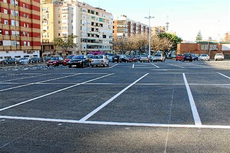 Abierto al público el aparcamiento gratuito de la calle Tariquejo