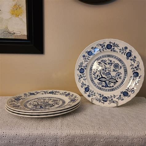 Vintage Enoch Wedgwood Tunstall LTD England 10plate Blue Heritage Blue