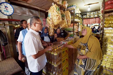 Foto Mendag Zulhas Pantau Harga Dan Stok Bapok Di Pasar Blauran I Salatiga