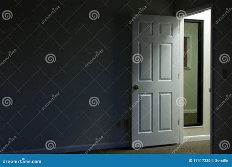 Open Door In Dark Room Stock Photo - Image: 17417230