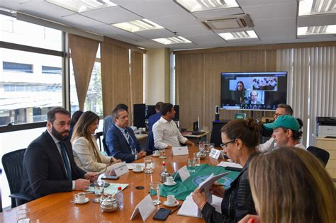 Trt Realiza Media O Entre Catadores E Prefeitura De Porto Alegre