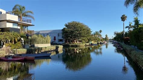 Venice Canals Walkway (Los Angeles) - 2019 All You Need to Know BEFORE You Go (with Photos ...