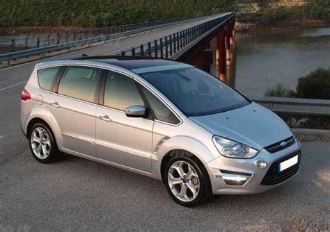 Ford S Max 2 0 TDCi 140CV Titanium DPF 07 2010 11 2011 Prezzo E