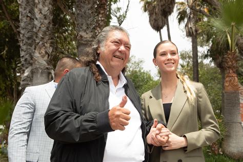 Jorge Hank Y Su Hija Nirvana Hank Acuden A Votar En Lomas De Agua