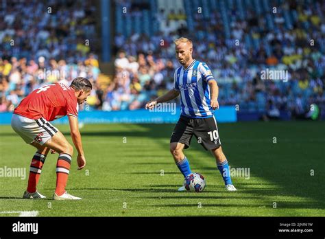 Barry Bannan 10 Of Sheffield Wednesday With The Ball Stock Photo Alamy