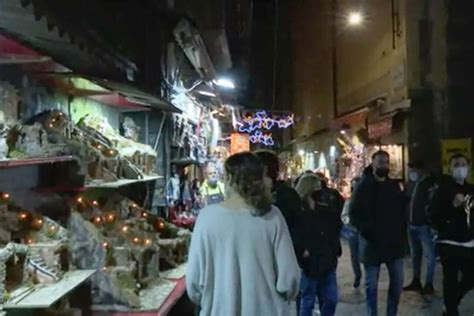 Napoli Riapre A San Gregorio Armeno La Fiera Di Natale