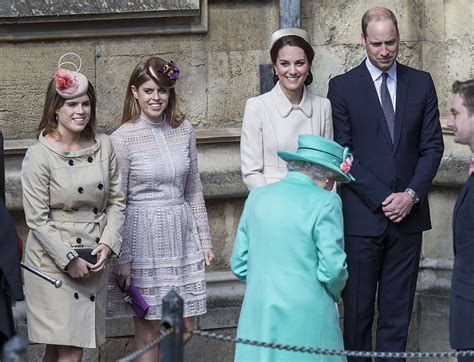 Kate Middleton Easter Style: Her Queen Elizabeth Curtsey – Footwear News