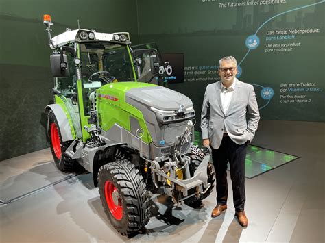 A Lunchtime Charge Keeps Fendts Electric Vario Tractor Working Through