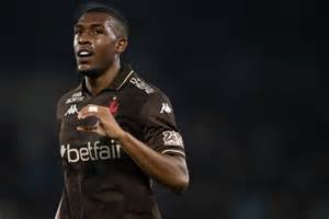 Após Rayan fazer "C" no clássico, Vasco provoca Fluminense nas redes