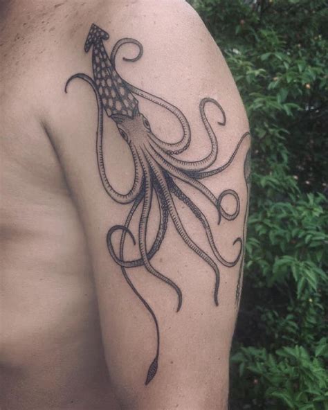 Giant Squid! 🦑 #vdvilela #tattoo #tattoos #tattooed #tattooing #tat # ...