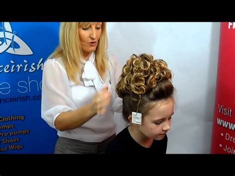 How To Put On A Caitlyn Loose Curl Irish Dancing Bun Wig Youtube