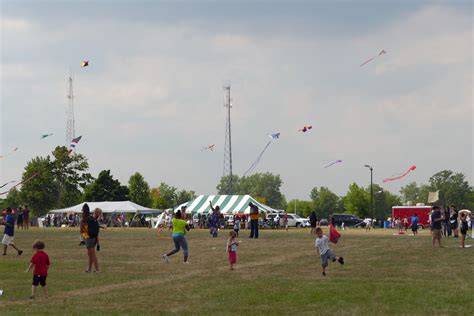 Detroit Kite Festival Head Full Of Air