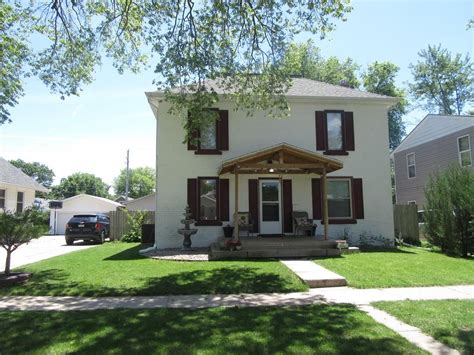 1115 W 9th St Grand Island NE 68801 Trulia