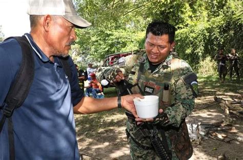 Dr Lucas On Twitter Un Grupo De Veteranos Paracaidistas Que