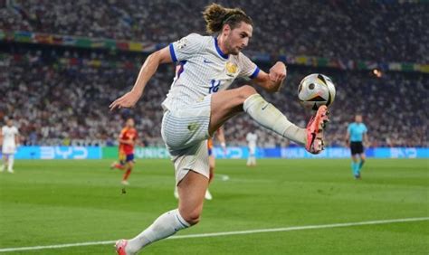 La mise au point de Véronique Rabiot sur lavenir dAdrien