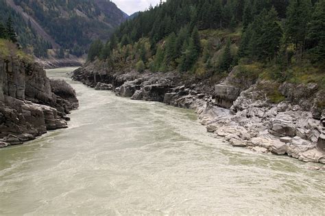 Fraser River At Hells Gate Looking South Fraser Canyon Flickr