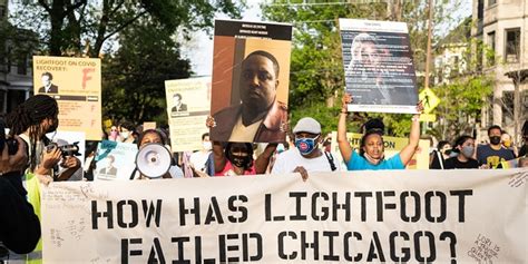 Protesters chant outside Chicago Mayor Lori Lightfoot's home: 'It's not ...