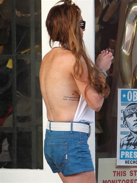 Lindsay Lohan Braless Shows Side Boob While Shopping In Venice Porn