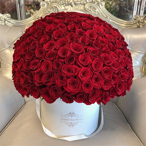 Roses In A Box Jlf Los Angeles Rose Delivery Luxury Flower Bouquets