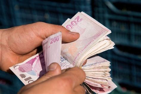 Bankalar mevduat faiz oranlarını güncelledi 1 milyon TL nin aylık