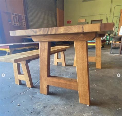 custom  edge dining table sonoma millworks