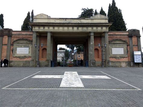 Velletri Novembre Attiva La Linea Per Il Cimitero La Messa