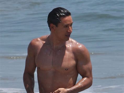 Mario Lopez Exposes His Muscle Body Naked Male Celebrities