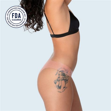 6 Hot Sexy Gladys Gicquel Bikini Pics