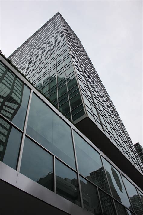 Lever House (Gordon Bunshaft and Natalie de Blois, Skidmore, Owings and ...