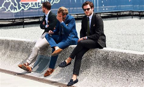 How To Wear Shoes Without Socks The Ultimate Mens Guide