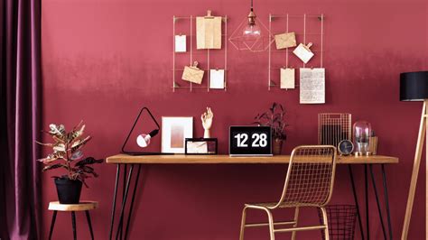 Best Home Office Wall Decor for a Stylish & Functional Workplace