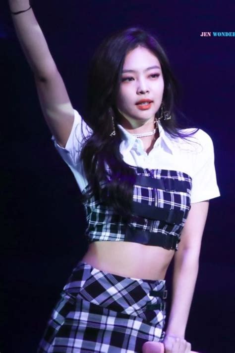 Black And White Plaid Skirt | Jennie - BlackPink - Fashion Chingu ...