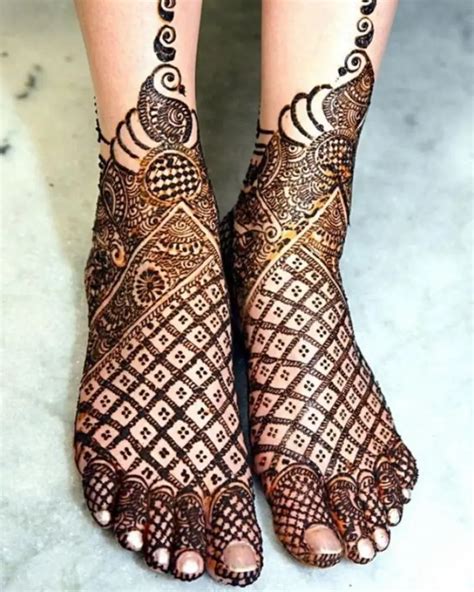 Leg Mehndi Designs Simple And Easy