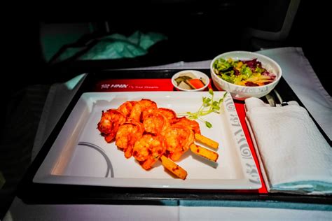 Hainan Airlines Airbus A350 Business Class Review [Beijing > Boston]