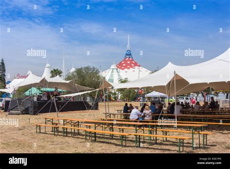 Carnival Marquee Fotos Und Bildmaterial In Hoher Auflösung Alamy