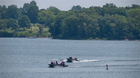 Missouri Officials Search For Longview Lake Drowning Victim Kansas