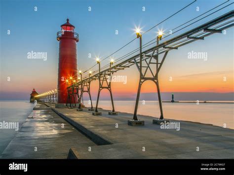 Grand Haven Pier Lights Hi Res Stock Photography And Images Alamy