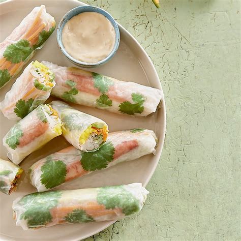 Recette De Rouleaux Printaniers Au Crabe Et La Mangue Coup De Pouce