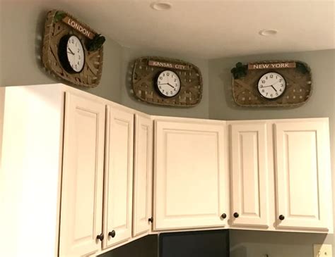 Time Zone Clocks // Personalized Wall Decor Ideas ⋆ Love Our Real Life