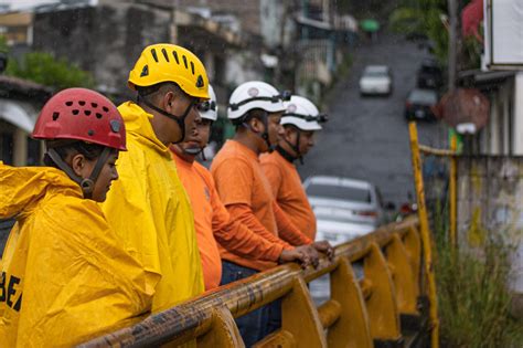 Autoridades atienden más de 300 incidentes por lluvias