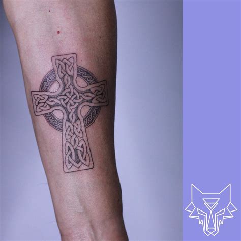 Share 80+ celtic cross tattoo designs latest - in.coedo.com.vn