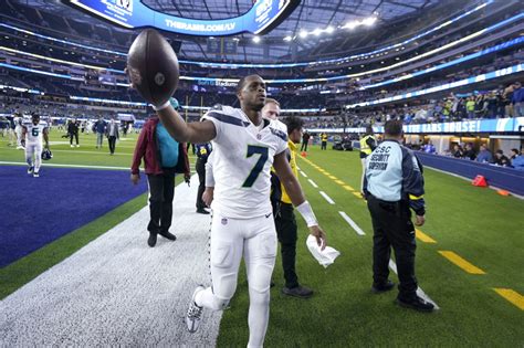 Seahawks Geno Smith Keeps Adding Chapters To Comeback The Columbian