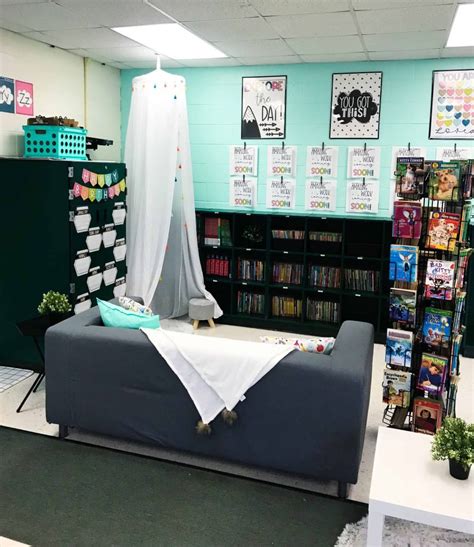 Bold Brights And Black And Whites Classroom Makeover