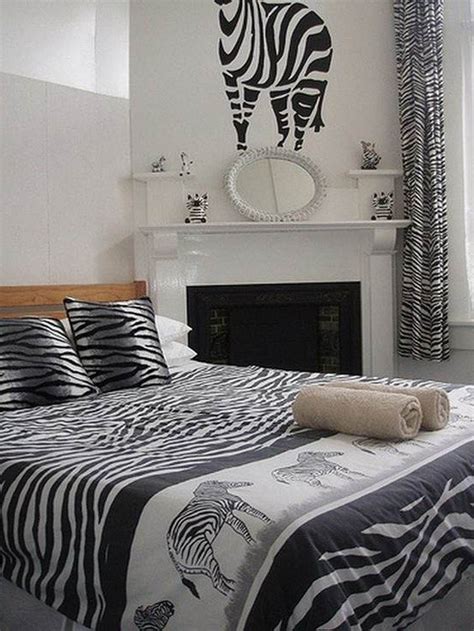 Bold Zebra Print Bedroom Ideas Zebra Print Bedroom Zebra Room Decor