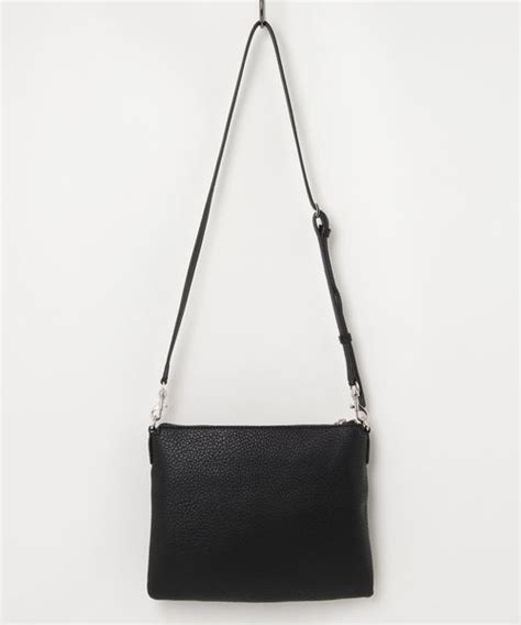 GuessゲスのRYANN CROSSBODY TOP ZIPショルダーバッグ WEAR