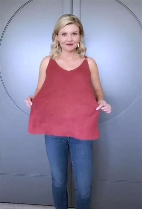 Super Easy Shirt Tucking Hack To Look Instantly Slimmer Fashion Hacks